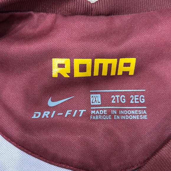 AS Roma soccer Jersey - Picture 5 of 7